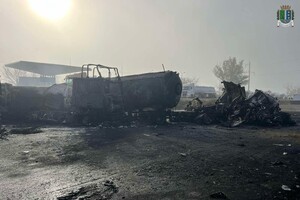 Ночной дроновый удар по Одесчине: горелая автостоянка, есть погибшие (обновлено) фото 13