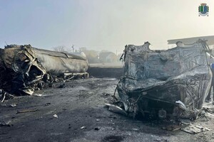 Ночной дроновый удар по Одесчине: горелая автостоянка, есть погибшие (обновлено) фото 18