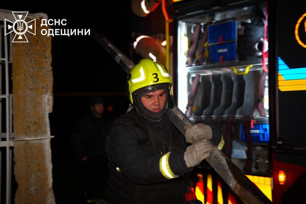 Вечерняя дроновая атака на Одесчину: снова ударили по энергообъектам (обновлено) фото 1