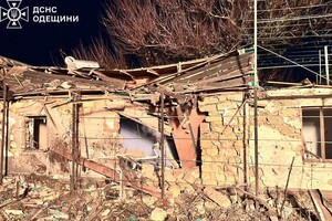 Пошкодження будинків і газової труби: наслідки нічної атаки на Одещину (оновлено) фото 3