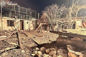 Пошкодження будинків і газової труби: наслідки нічної атаки на Одещину (оновлено) фото 4