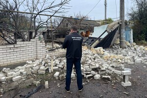 Пошкодження будинків і газової труби: наслідки нічної атаки на Одещину (оновлено) фото 6