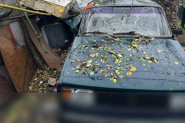 Пошкодження будинків і газової труби: наслідки нічної атаки на Одещину (оновлено) фото 7