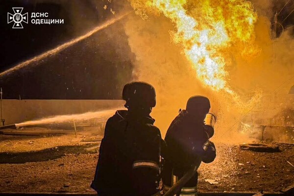 Нічний удар по півдню Одещини: є пошкодження депо та постраждалий (оновлено) фото 5