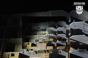 Ночная дроновая атака: в Одессе под ударом оказалась многоэтажка фото 2