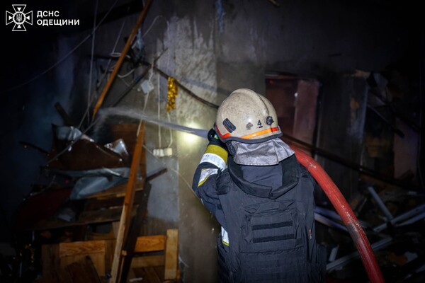 Нічна атака на Одесу: є постраждалі, серед яких дитина (оновлено) фото 4