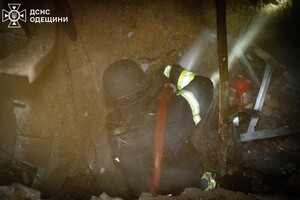 Нічна атака на Одесу: є постраждалі, серед яких дитина (оновлено) фото 12