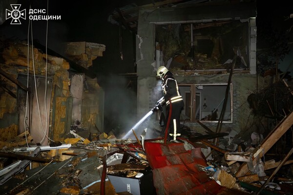 Нічна атака на Одесу: є постраждалі, серед яких дитина (оновлено) фото 15