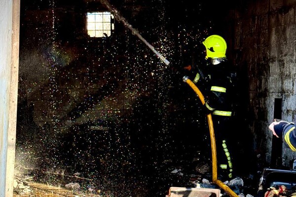 Зазнали пошкоджень недобудова та готель: наслідки ранкової атаки БпЛА на Одесу й Одещину (оновлено) фото 1