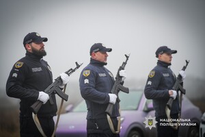 Загинув на сході України: в Одесі попрощалися з поліцейським Миколою Яковецьким фото 1