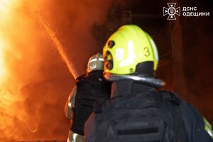 У квартирах заблокувало людей, є постраждалі: наслідки нічної атаки БпЛА на Одесу (оновлено) фото