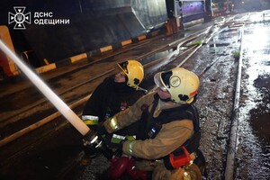 Дроново-баллистический удар по двум портам Одесчины: получило повреждения судно, есть пострадавший фото 5