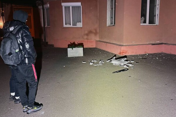 Вечірній обстріл Одеси: під ударом опинилися житлові будинки фото 3