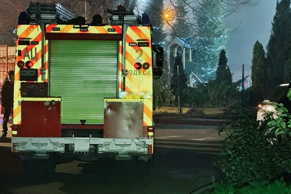 Вечірній обстріл Одеси: під ударом опинилися житлові будинки фото 6