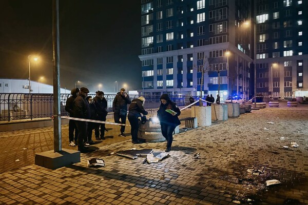 Вечірній обстріл Одеси: під ударом опинилися житлові будинки фото 9