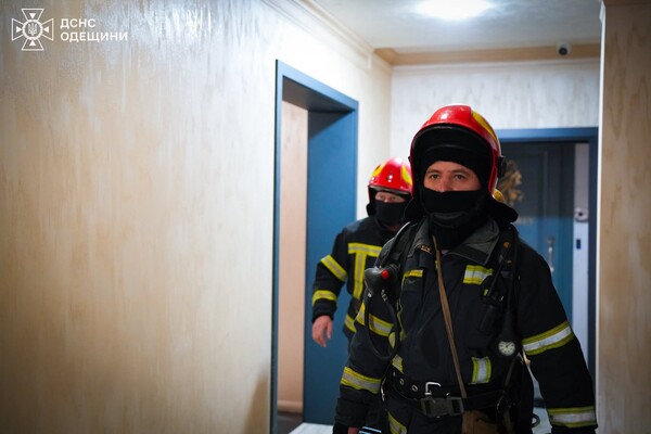 У Приморському районі Одеси вибухнув повербанк: ледь не згоріла квартира фото 2