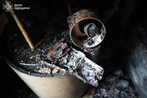 В Приморском районе Одессы взорвался повербанк: чуть не сгорела квартира фото 3