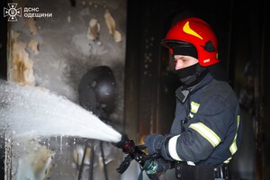В Приморском районе Одессы взорвался повербанк: чуть не сгорела квартира фото 4
