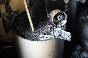 В Приморском районе Одессы взорвался повербанк: чуть не сгорела квартира фото 7