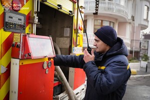 В Приморском районе Одессы взорвался повербанк: чуть не сгорела квартира фото 8