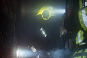 В Одесі горіла багатоповерхівка: декілька мешканців загинули фото 5