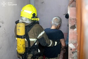 В Одесі горіла багатоповерхівка: декілька мешканців загинули фото 9