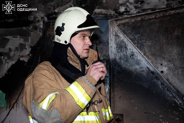 В Одесі горіла багатоповерхівка: декілька мешканців загинули фото 10