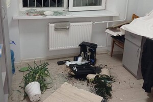 Россияне обстреляли медучреждение в Одесской области: какие последствия фото 2