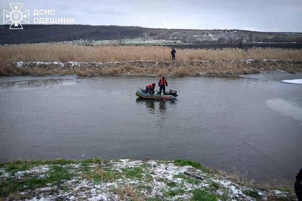 Гибель на реке: в Одесской области провалился под лед мужчина фото 2