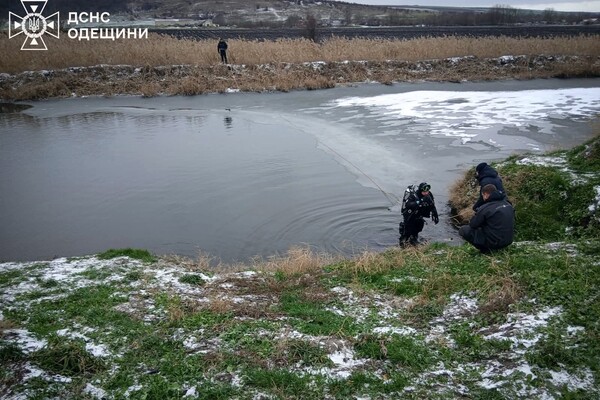 Гибель на реке: в Одесской области провалился под лед мужчина фото 5