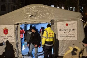 В Одессе БпЛА упал на дом: вспыхнул пожар (обновлено) фото 3