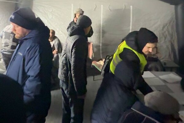 В Одессе БпЛА попали в многоэтажки: среди пострадавших дети, в том числе младенец фото 1