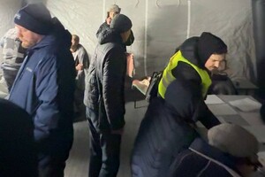 В Одессе БпЛА попали в многоэтажки: среди пострадавших дети, в том числе младенец фото 1