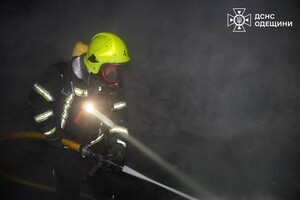 В Одессе горели балкон и квартира: пострадал мужчина фото