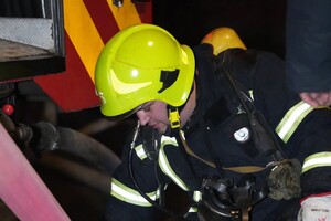 В Одессе горели балкон и квартира: пострадал мужчина фото 8