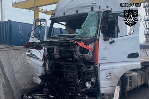 РФ нанесла удар по портам Одесчины: есть жертва и пострадавшие (обновлено) фото 1