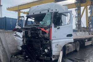 РФ нанесла удар по портам Одесчины: есть жертва и пострадавшие (обновлено) фото 6