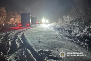 На Одещині водії потрапили у снігову пастку: на допомогу прийшли поліція та ДСНС фото 7