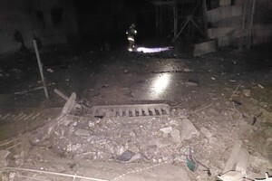 Постраждали люди, зникло світло: наслідки вечірнього обстрілу Одеси фото 2