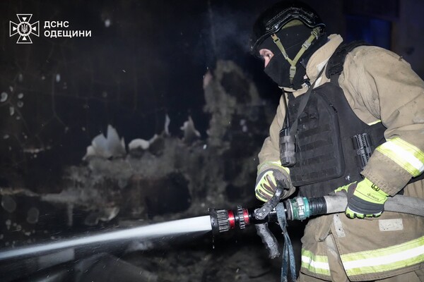 РФ завдала удару по багатоповерхівці в Одеському районі: постраждав чоловік фото 3