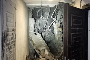 РФ завдала удару по багатоповерхівці в Одеському районі: постраждав чоловік фото 17
