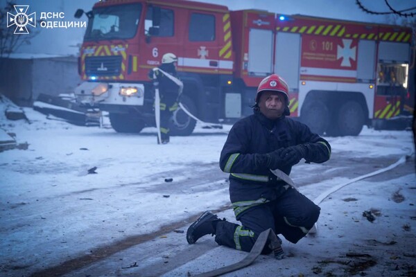 Обстрел Одесчины на рассвете: под ударом оказалась многоэтажка фото 2