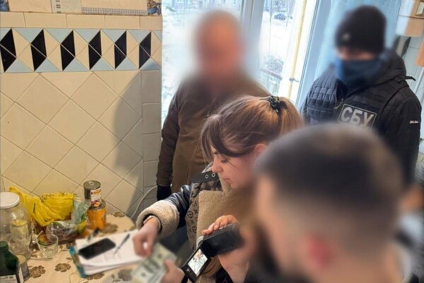 Служба в тылу за четыре тысячи долларов: в Одессе разоблачили коррупционную схему в воинской части фото 3