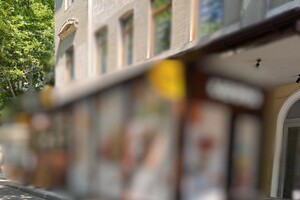 Нелегальні кав'ярня та майстерня в зоні ЮНЕСКО в Одесі: іноземця судитимуть за привласнення землі фото