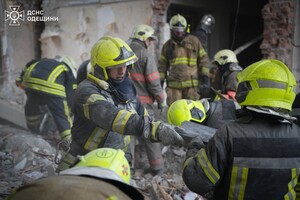 В Одессе возросло количество жертв ночной атаки: подробности от спасателей (обновлено) фото 10