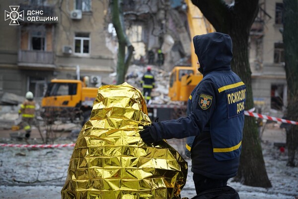 В Одессе возросло количество жертв ночной атаки: подробности от спасателей (обновлено) фото 15