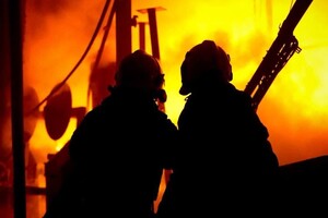 Ночной обстрел Одессы: под ударом оказался промышленный объект фото 2