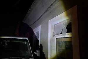 Ночной обстрел Одессы: под ударом оказался промышленный объект фото 13