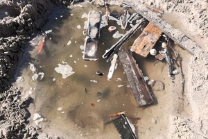 Загрязнение на пляже "Чайка" в Одессе: в море несколько месяцев стекали стоковые воды фото 2