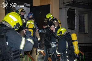 Одессу атаковали ударные БпЛА: под обстрелом оказался объект инфраструктуры, есть постраждавший (обновлено) фото